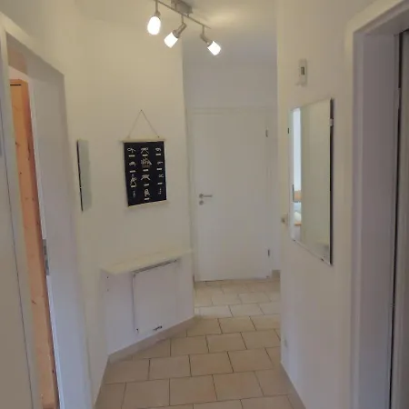 Haus-Suedblick-Wohnung-5 شقة *